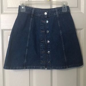 Mid rise, jean skirt